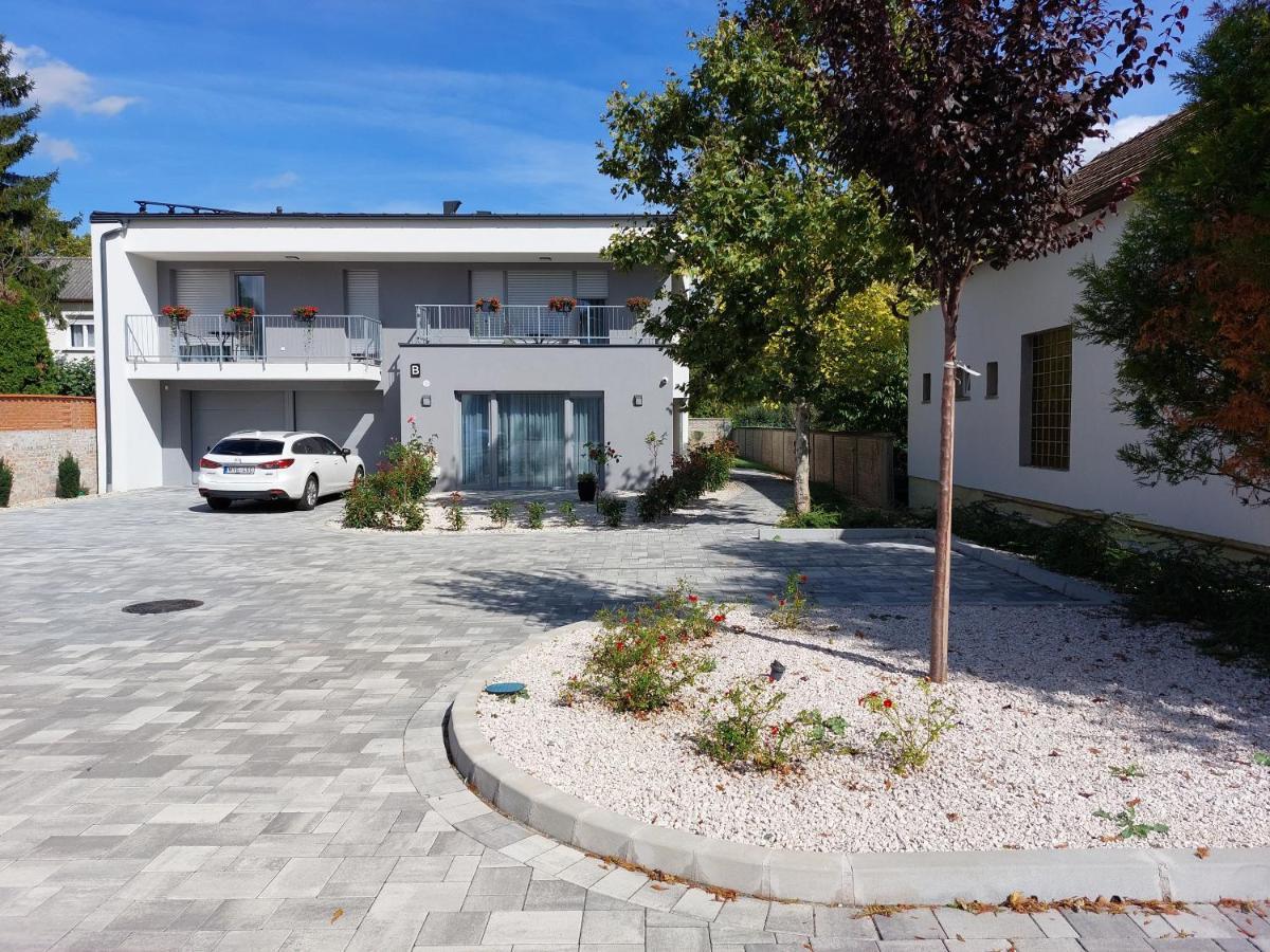 Linden Apartman 104 - Adults Only Mosonmagyarovar Exterior foto